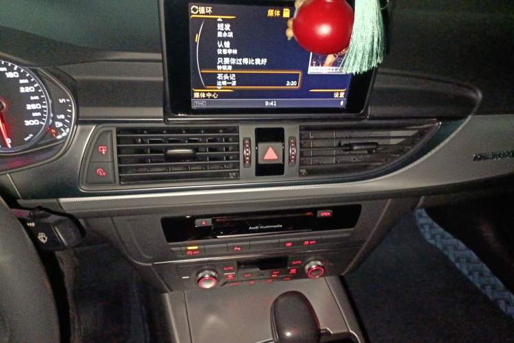 Used Audi A6L 2018 30th Anniversary Edition 45 TFSI quattro Sport model
