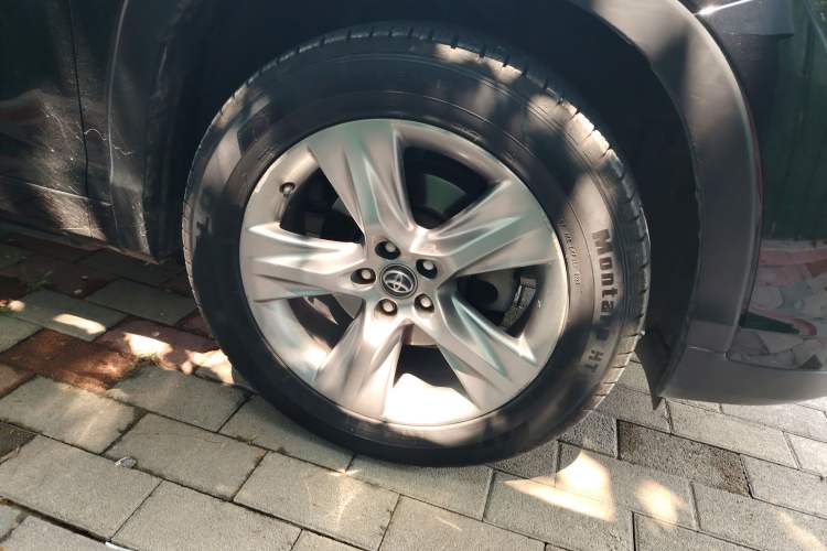 Used Toyota Highlander 2018 2.0T Four-Wheel Drive Prestige Version 7 Seats China VI Standard
