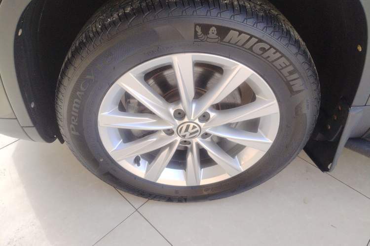 Used Volkswagen Tiguan 2016 280TSI Automatic Two-Wheel-Drive Silk Road Style Edition
