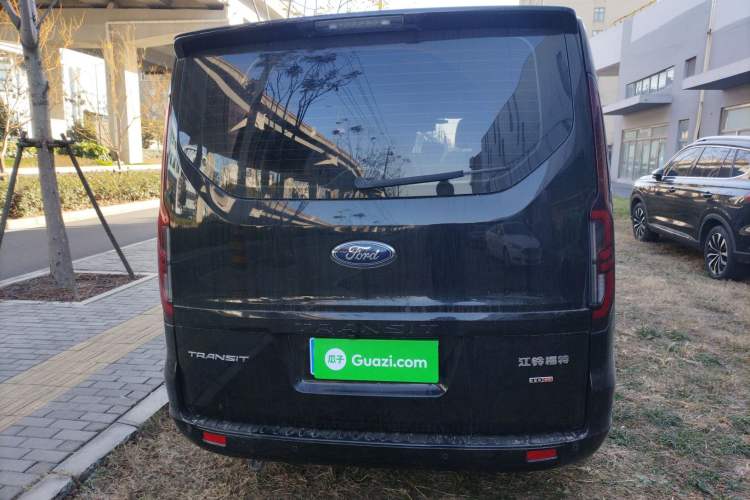 Used Ford Transit 2023 2.0T Diesel Automatic Commercial & Travel Version Mid-axle Low-roof Design 7/8/9-Seater