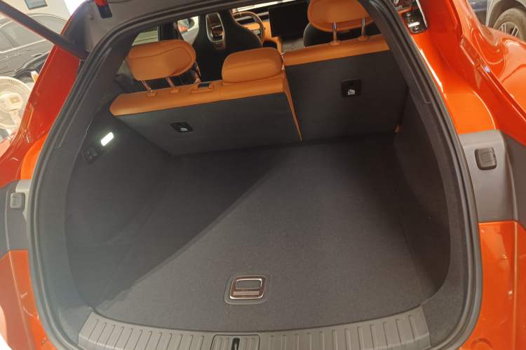 Used  YU7 2025 Ultra-Long Range All-Wheel Drive Pro Version
