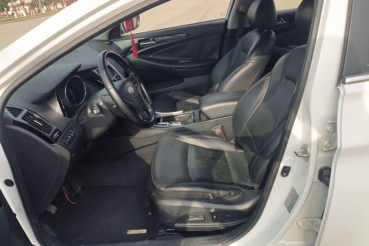 Used Hyundai Sonata 2015 Classic 2.0L Automatic Luxury Edition
