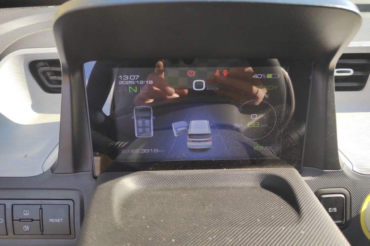 Used Wuling Hongguang MINIEV 2021 Macaron Premium Model – Lithium-NMC