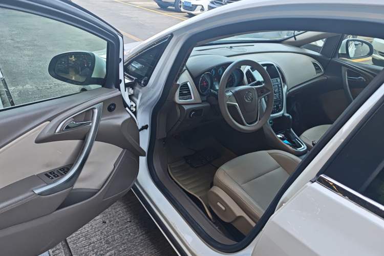 Used Buick GT 2013 GT 1.6L Automatic Fashion Edition