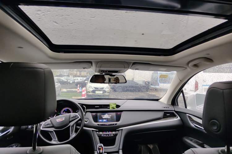 Used Cadillac XT5 2016 25T Luxury Model