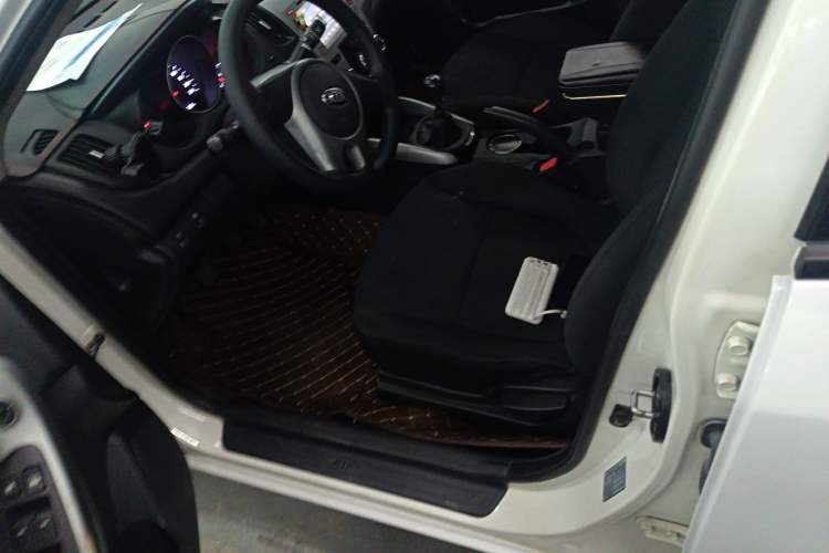 Used Kia Forte 2014 1.6L MT GL
