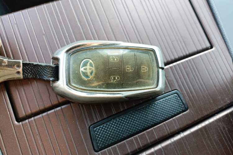 Used Toyota Granvia 2023 2.5L Hybrid Comfort Edition