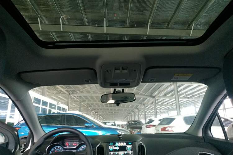 Used Chevrolet Cruze 2017 1.5L Automatic Pioneer Sunroof Edition
