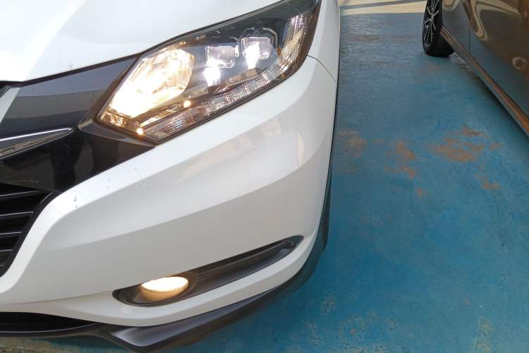 Used Honda Vezel 2015 1.8L CVT 2WD Luxury Model