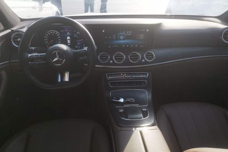 Used Mercedes-Benz E-Class 2021 Updated E 260 Fashion Sport Edition
