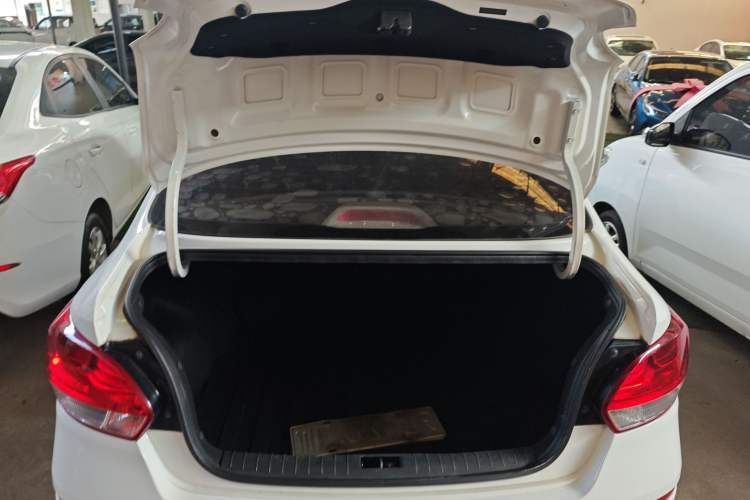 Used Kia Pegas 2017 1.4L Manual Fashion Edition Smart
