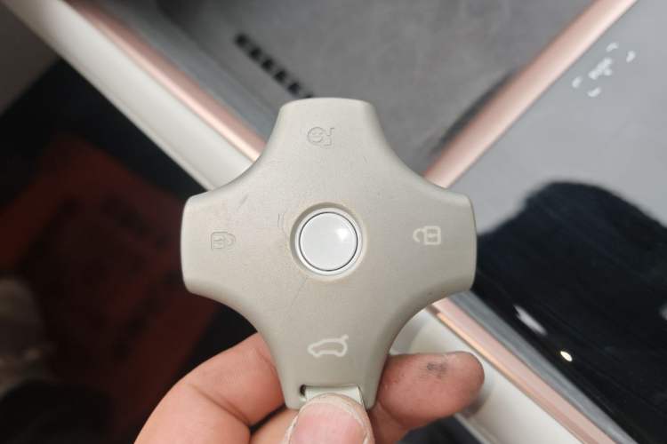 Used  eπ007 2024 540 All-Wheel Drive Pro Edition
