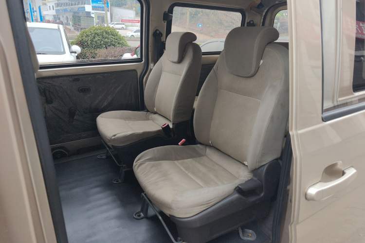 Used Wuling Rongguang V 2016 1.2L Standard Version