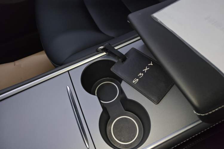 Used Tesla Model Y 2022 Revised Version Long-Range All-Wheel Drive
