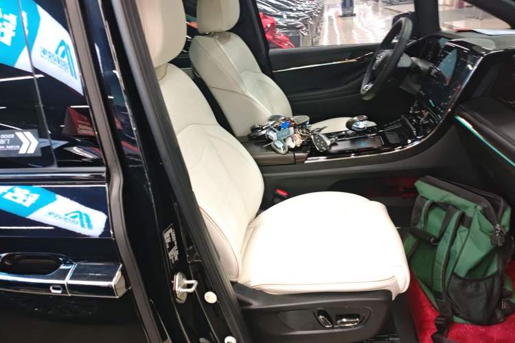 Used GAC Trumpchi M8 2023 Zongshi Series 400T Flagship Edition
