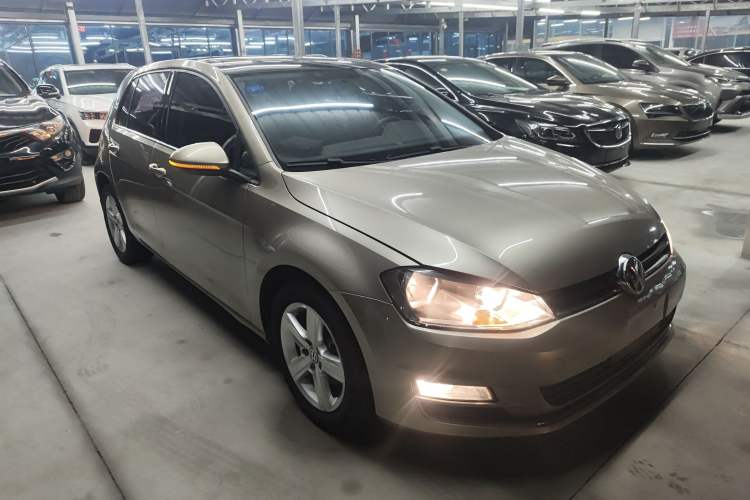 Used Volkswagen Golf 2015 1.6L Automatic Comfort Model
