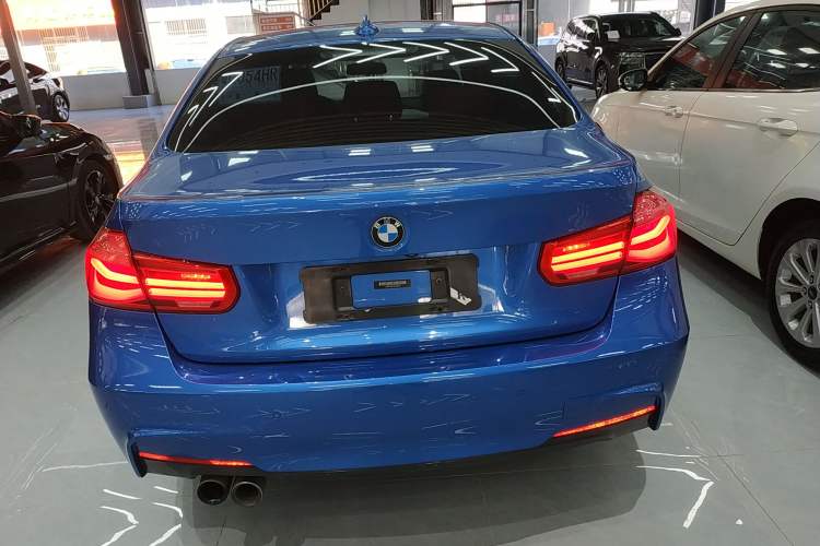 Used BMW 3 Series 2019 320i M Sport Package
