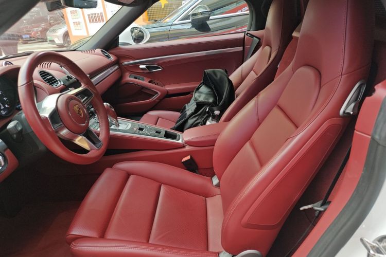 Used Porsche 718 2022 Boxster 2.0T
