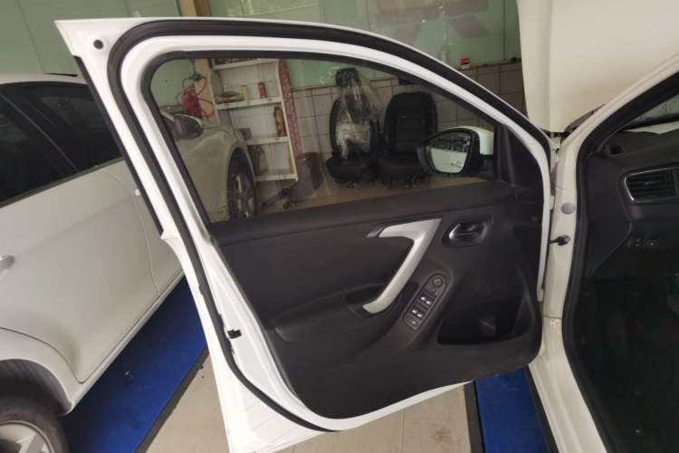 Used Citroen C3-XR 2015 1.6L Automatic Pioneer Model
