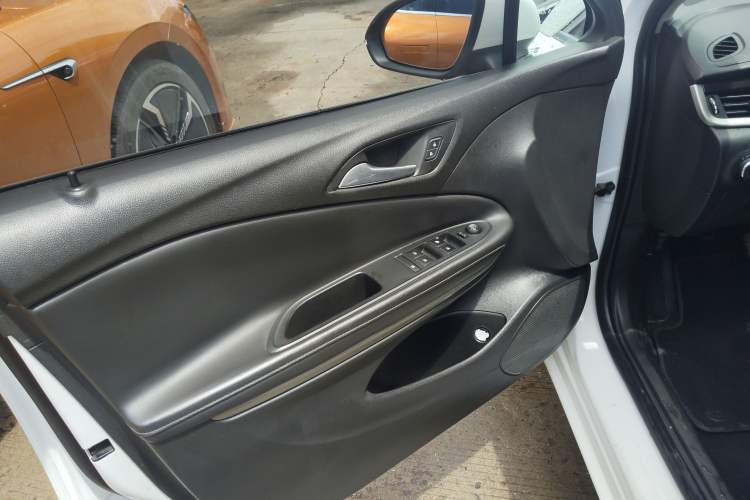 Used Buick Verano 2017 Sedan 20T Dual-Clutch Elite Model
