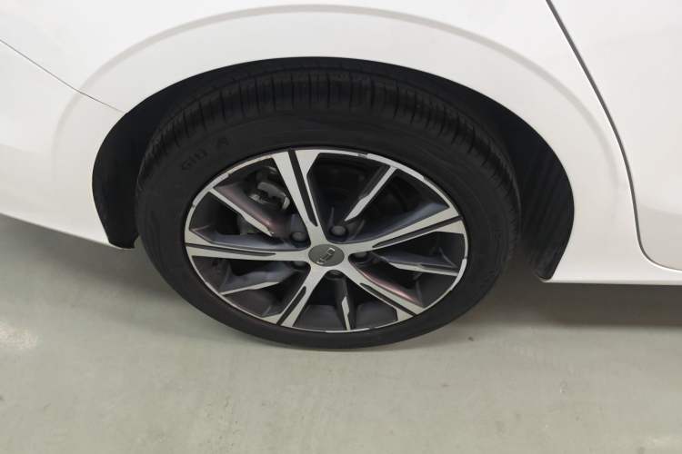 Used Geely Auto Emgrand 2022 4th Generation 1.5L CVT Luxury Model
