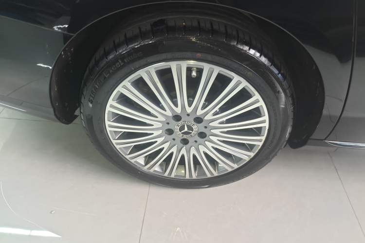 Used Mercedes-Benz E-Class 2023 E 300 L Luxury Model