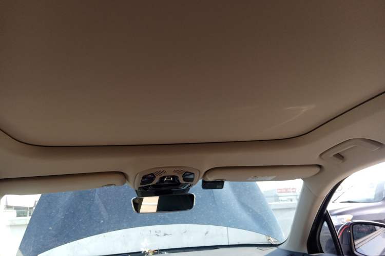 Used Lynk & Co 06 2021 1.5T Shero Pink Special Edition
