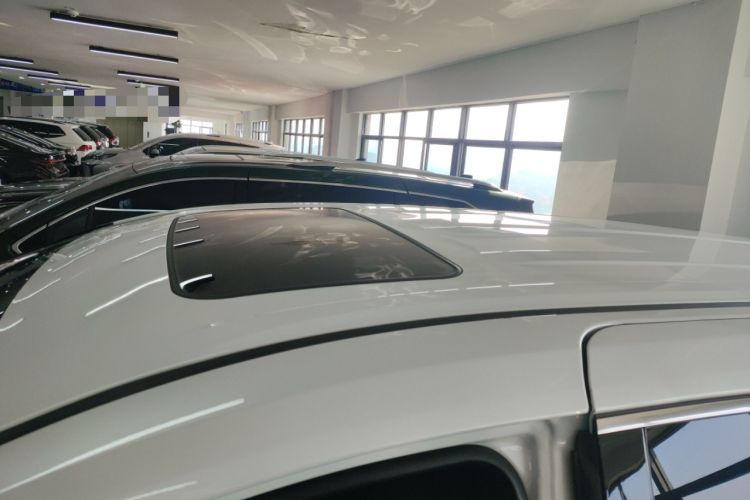 Used Toyota Sienna 2023 2.5L Hybrid Deluxe Edition