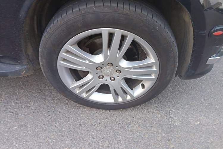 Used Mercedes-Benz GLK-Class 2014 GLK 260 4MATIC Dynamic Model
