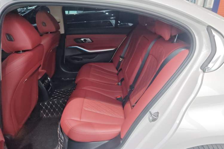 Used BMW i3 2022 eDrive 35 L
