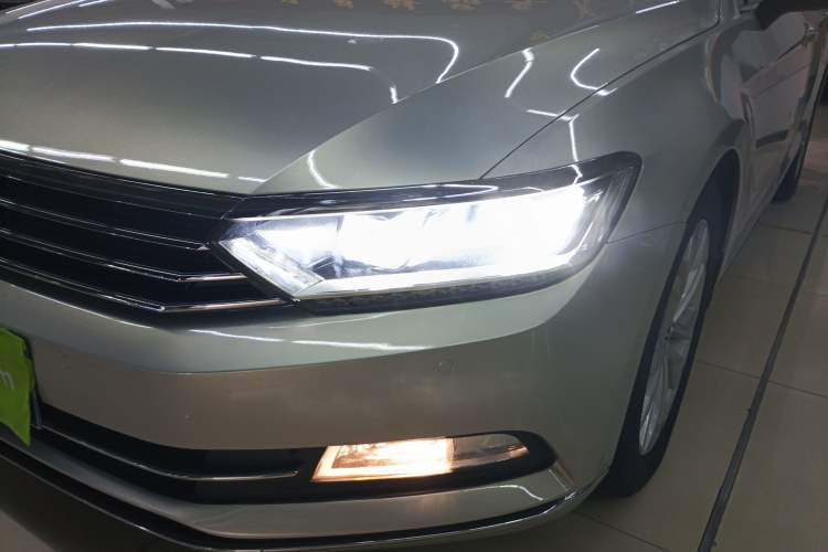 Used Volkswagen Magotan 2018 330TSI DSG Luxury Model
