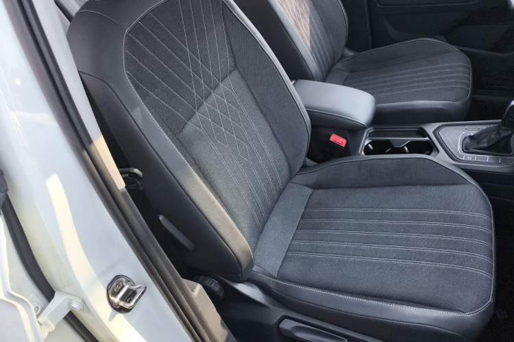 Used Volkswagen Tiguan L 2023 330TSI Automatic Two-Wheel Drive Comfort Edition
