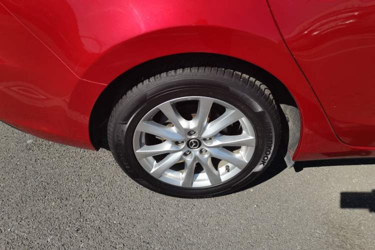 Used Mazda Atenza 2015 2.0L Blue Sky Luxury Edition
