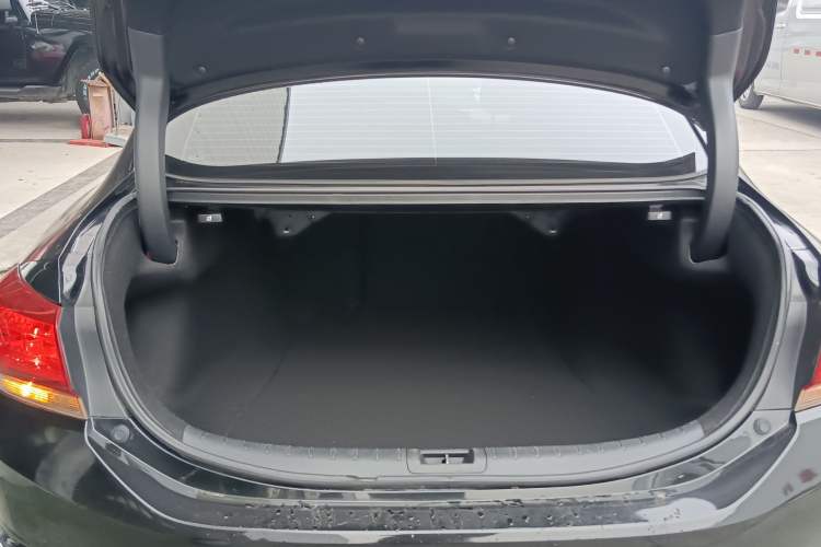 Used Honda Spirior 2017 2.0L Comfort Edition
