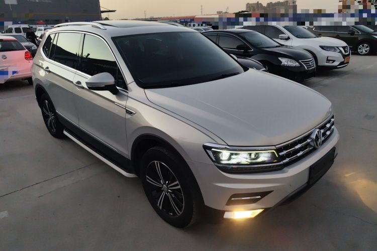 Used Volkswagen Tiguan L 2017 380TSI Automatic All-Wheel-Drive Luxury Edition
