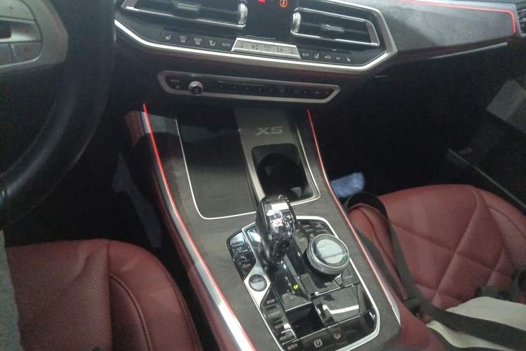 Used BMW X5 2022 Restyled xDrive 30Li Luxury Version M Sport Package