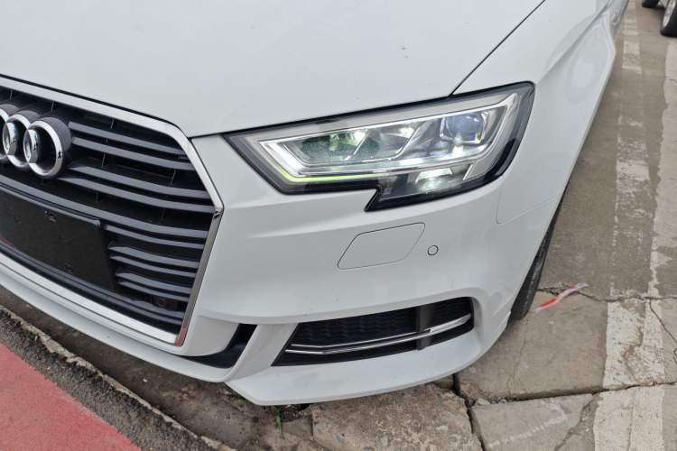 Used Audi A3 2019 Limousine 35 TFSI Fashion Edition China VI Emission Standard
