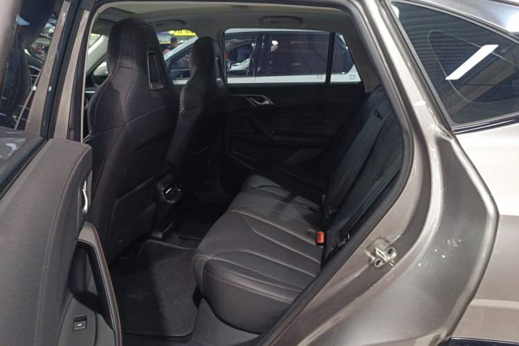 Used Roewe RX5 2023 1.5T Luxury Sliding-Screen Version
