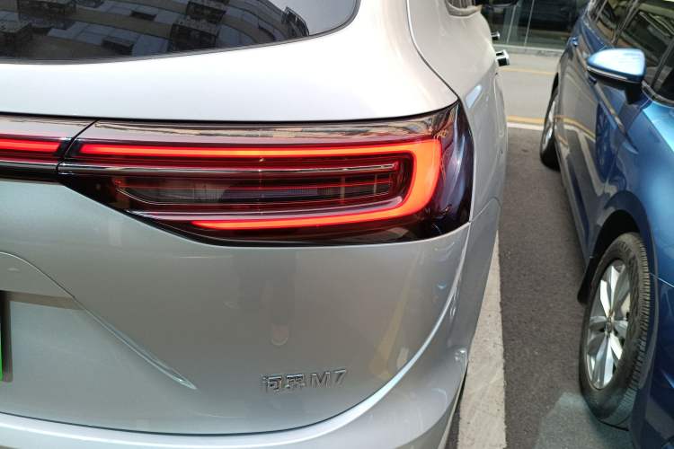 Used Hima AITO M7 2024 1.5T Rear-Drive Plus Version 6 Seats
