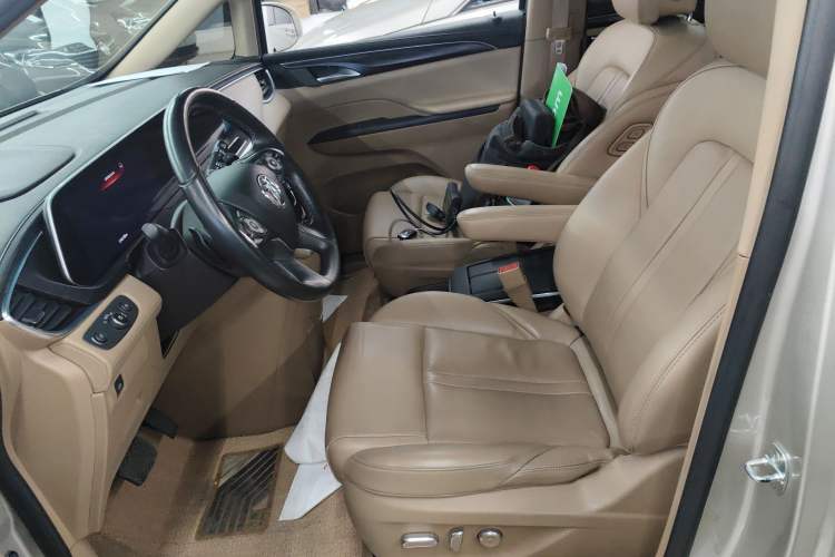 Used Buick GL8 2021 ES Landtrek 653T Luxury Model
