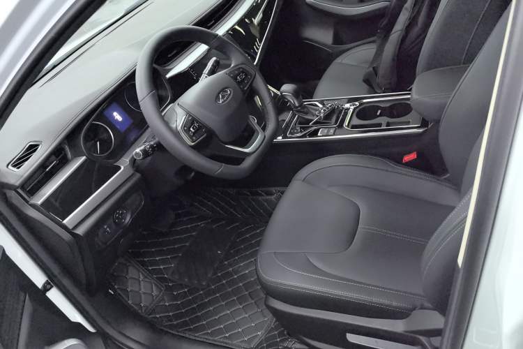 Used Chery Arrizo 5 2025 Excellence Version 1.5L CVT Fashionable Edition
