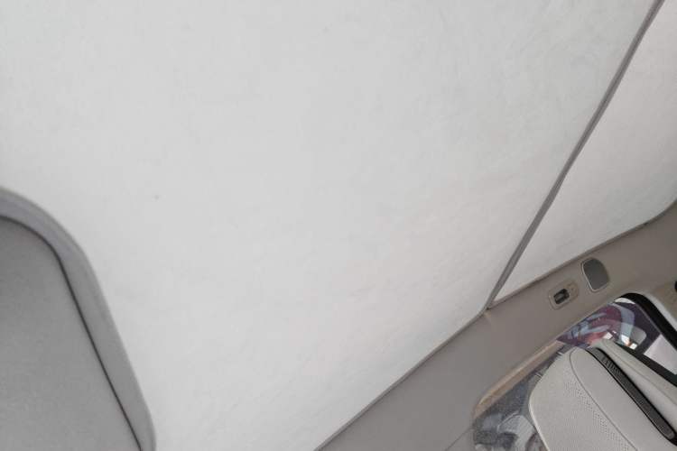 Used  GT 2023 560 Rear-Drive Tech Edition
