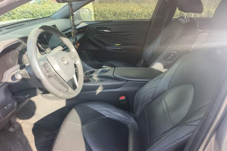 Used Toyota Avalon 2019 2.5L Touring Premium Version China VI Standard