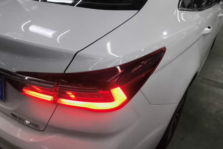 Used Ford Escort 2021 1.5L Automatic Diamond Edition
