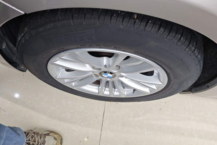 Used BMW 3 Series 2015 320Li Luxury Edition Fashion Model
