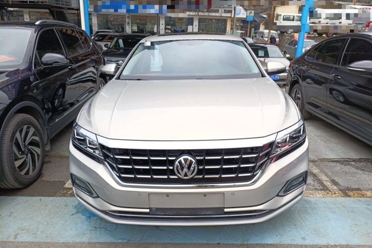 Used Volkswagen Passat 2019 330TSI Elite Edition China VI
