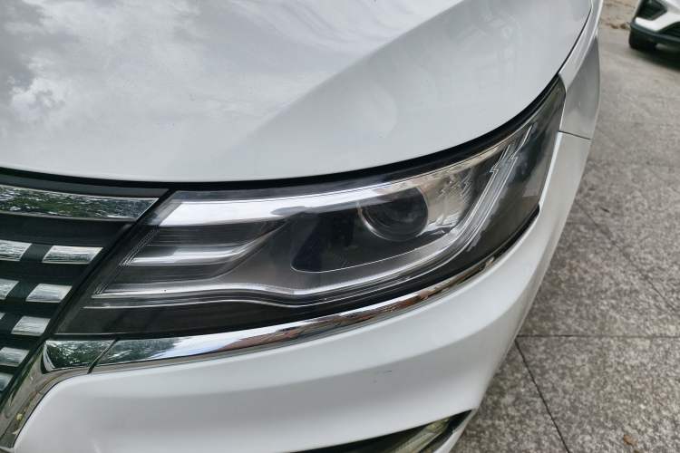 Used Roewe i6 2019 PLUS 1.6L CVT 4G Connected Flagship Deluxe Edition
