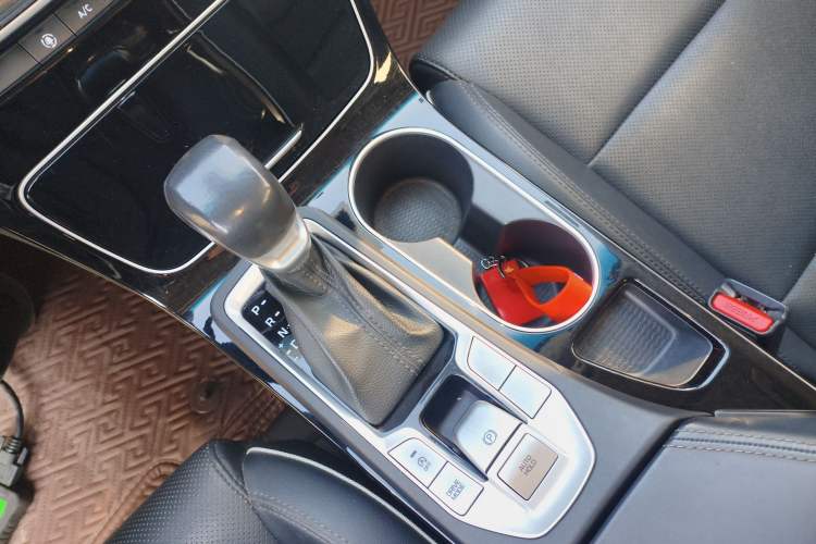 Used Hyundai Tucson 2019 280TGDi Dual-Clutch Two-Wheel Drive Fashion Edition China VI Standard
