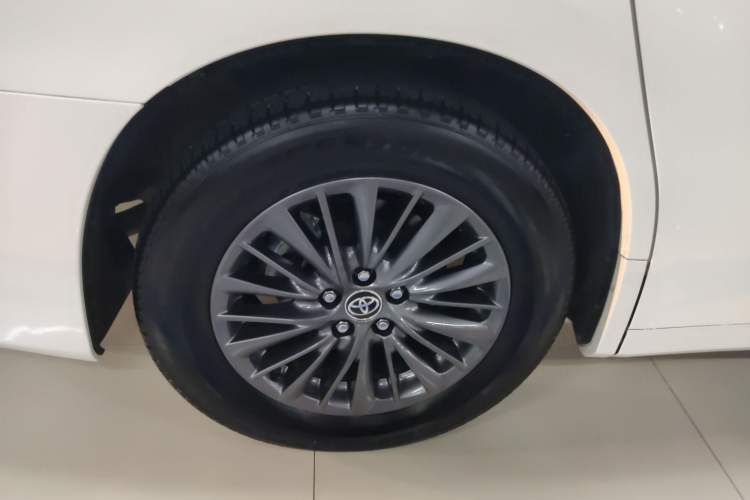 Used Toyota Alphard 2019 Dual-Engine 2.5L Prestige Edition
