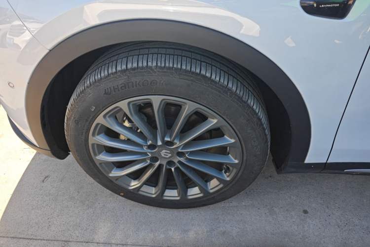 Used Leapmotor C11 2024 Range-Extended 300 Luxury Edition
